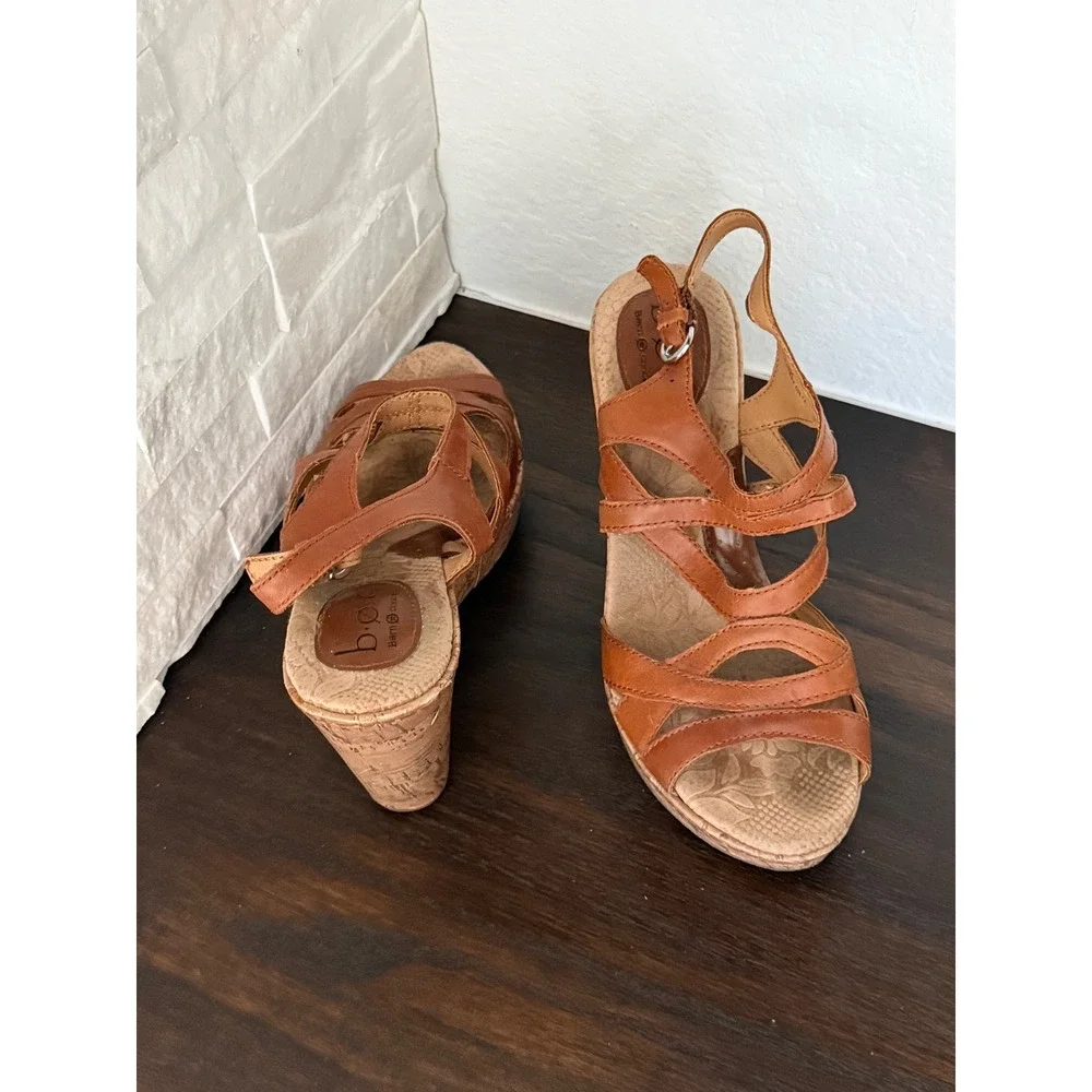 B.O.C. Born Concept Brown Strappy Cork Wedge Sandals Womens 8M
